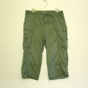 St. John's Bay Olive Green cargo capris